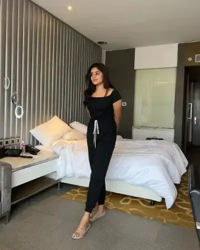 Call Girls Malihabad Cash On Delivery